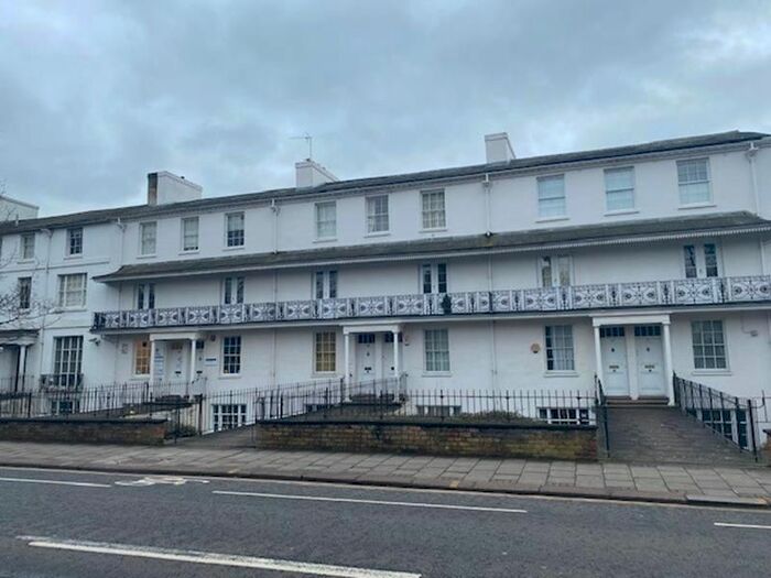 2 Bedroom Property To Rent In Priory Terrace, Bedford, MK40