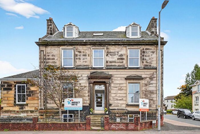 4 Bedroom Maisonette For Sale In Bank Street, Irvine, KA12