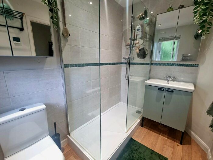 2 Bedroom Detached Bungalow For Sale In Morningside, Dawlish, EX7