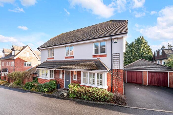 4 Bedroom Detached House For Sale In Osprey Drive, Epsom, KT18