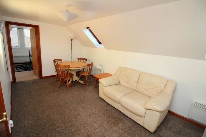 1 Bedroom Flat To Rent In Flat C Brooke House, Brooke Avenue, Milford Haven, SA73