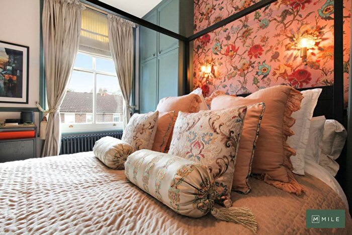 1 Bedroom Flat To Rent In Shirland Road, London, W9