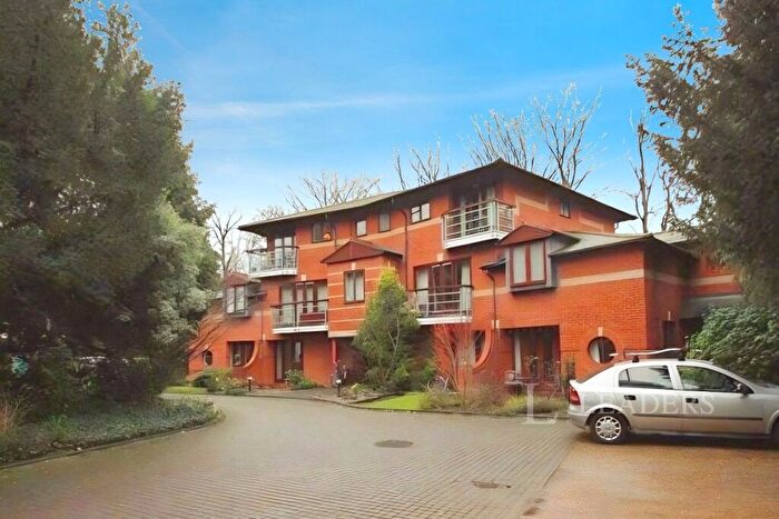 2 Bedroom Flat To Rent In Cavendish Avenue, Cambridge, CB1