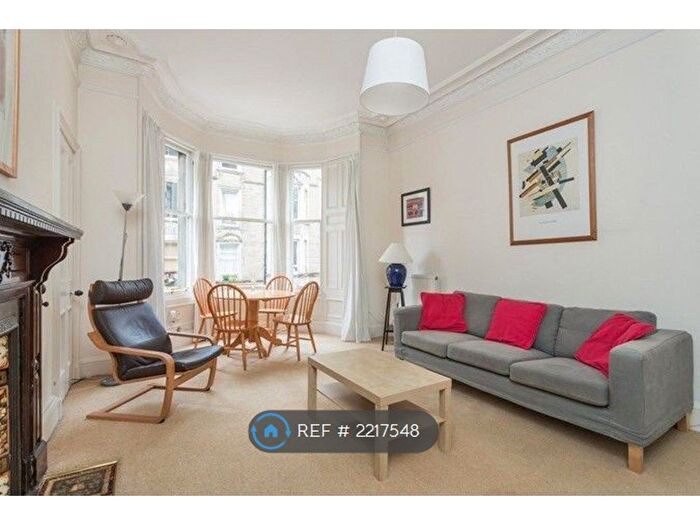 3 Bedroom Flat To Rent In Viewforth, Edinburgh, EH10