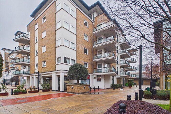 2 Bedroom Flat For Sale In Dolphin House, Smugglers Way, SW18