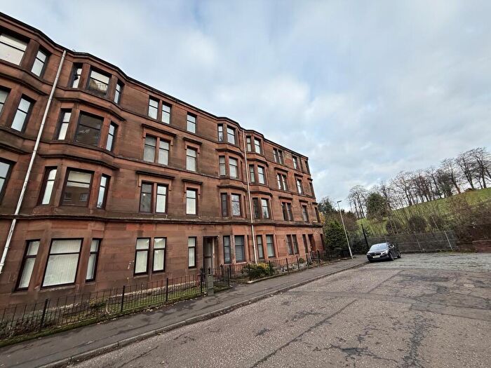 3 Bedroom Flat To Rent In Dunn Street, Clydebank, G81