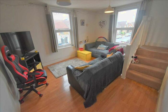 1 Bedroom Apartment To Rent In St Albans Road, Dartford, DA1
