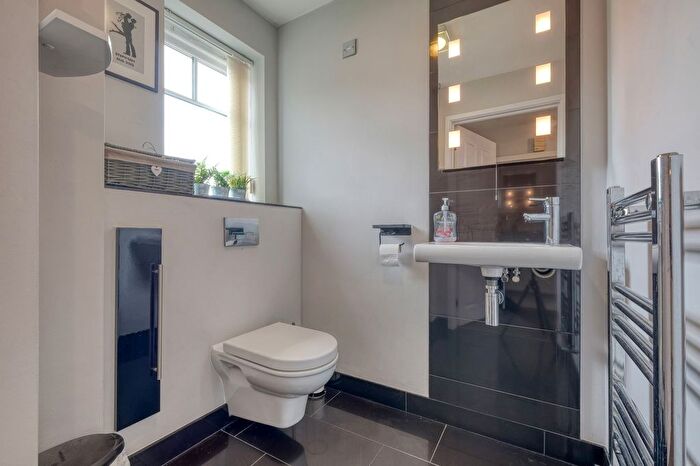 5 Bedroom Detached House For Sale In Claerwen Grove, Northfield, Birmingham, B31