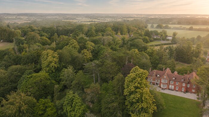 1 Bedroom House For Sale In Apartments & Houses - Millfield Gardens, Brentwood, CM15