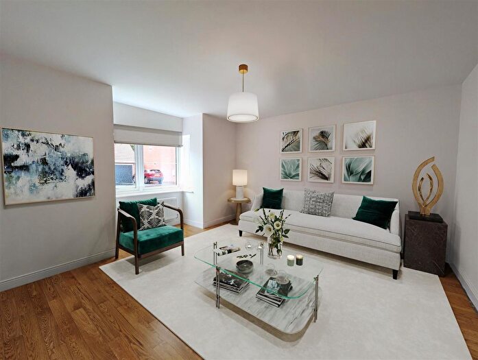 4 Bedroom Detached House For Sale In Grange Way, Gristhorpe, YO14