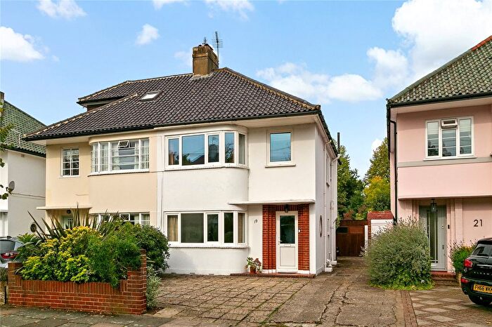 3 Bedroom Semi-detached House For Sale In Park House Gardens, East Twickenham, TW1