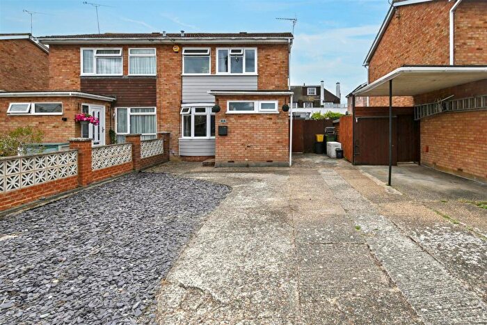 3 Bedroom Semi-Detached House For Sale In Edith Close, Canvey Island, SS8