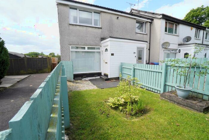 2 Bedroom Flat To Rent In Laburnum Road, Banknock, Falkirk, FK4