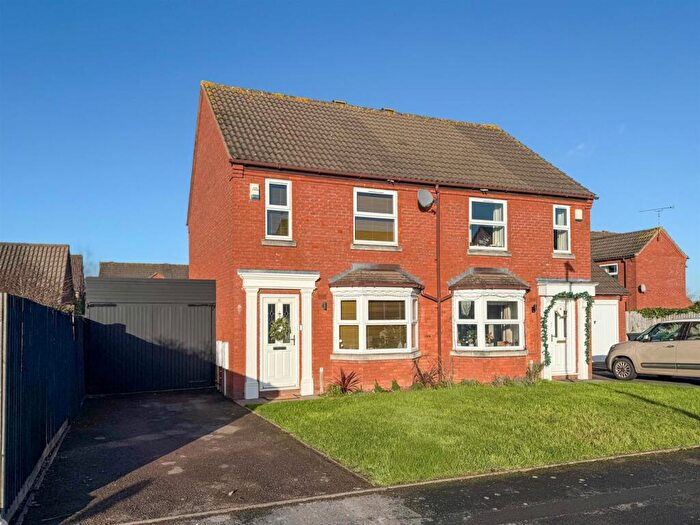 2 Bedroom Semi Detached House For Sale In Rosewood Crescent, Leamington Spa, CV32