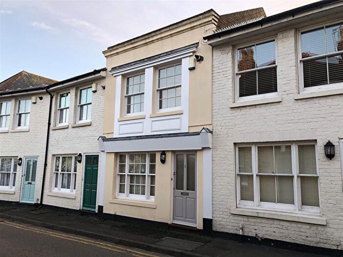 2 Bedroom Property To Rent In Victoria Street, Whitstable, CT5