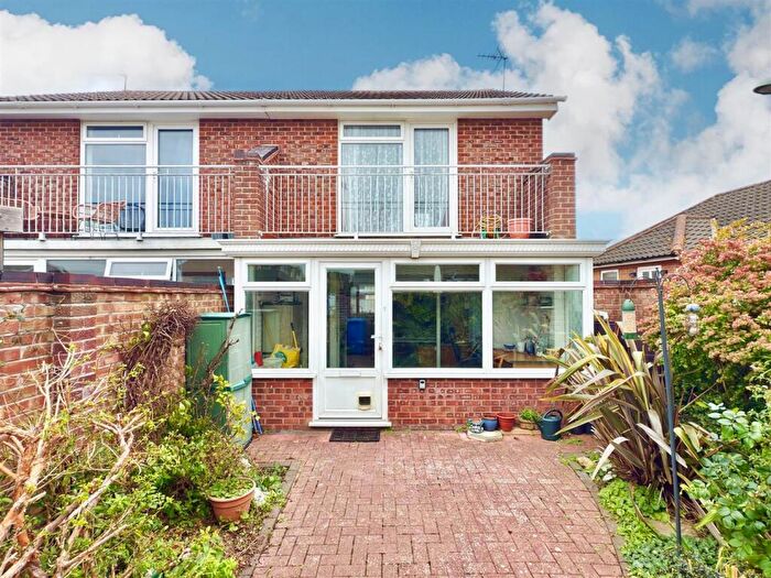 2 Bedroom End Of Terrace House For Sale In Kipling Close, Kessingland, Lowestoft, Suffolk, NR33