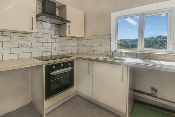 2 Bedroom Terraced House To Rent In Dodds Royd, Berry Brow, HD4