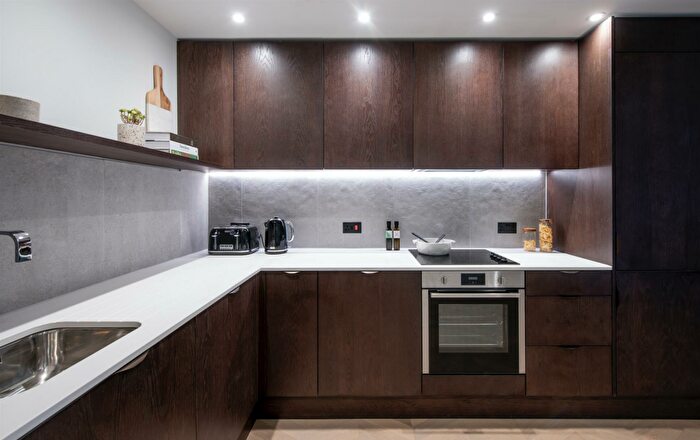 2 Bedroom Flat For Sale In Manchester, M15