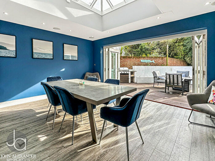 4 Bedroom Detached House For Sale In Lexden Road, Colchester, CO3