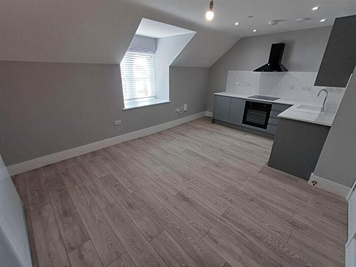 1 Bedroom Flat To Rent In Llandaff Road, Canton, Cardiff, CF11