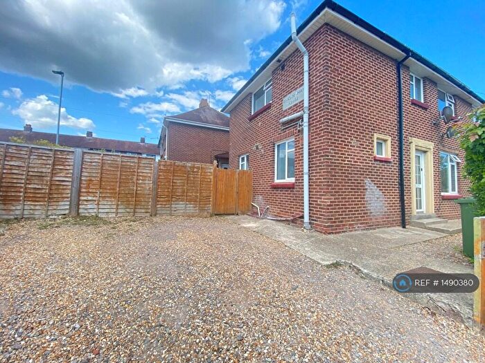 3 Bedroom Semi-Detached House To Rent In Peterborough Road, Portsmouth, PO6