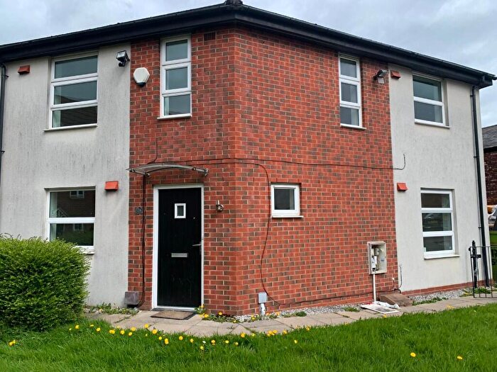 3 Bedroom Semi Detached House To Rent In Dean Lane, Manchester, Greater Manchester, M40