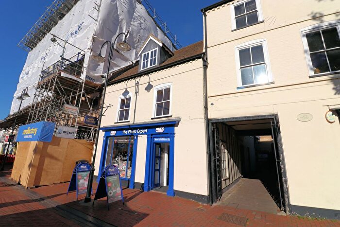 2 Bedroom Flat To Rent In Market Place, Ely, CB7