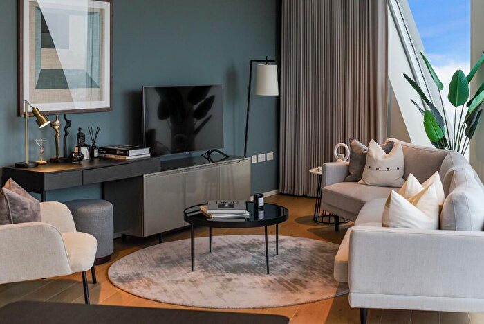 2 Bedroom Apartment To Rent In Newfoundland Place, London, E14