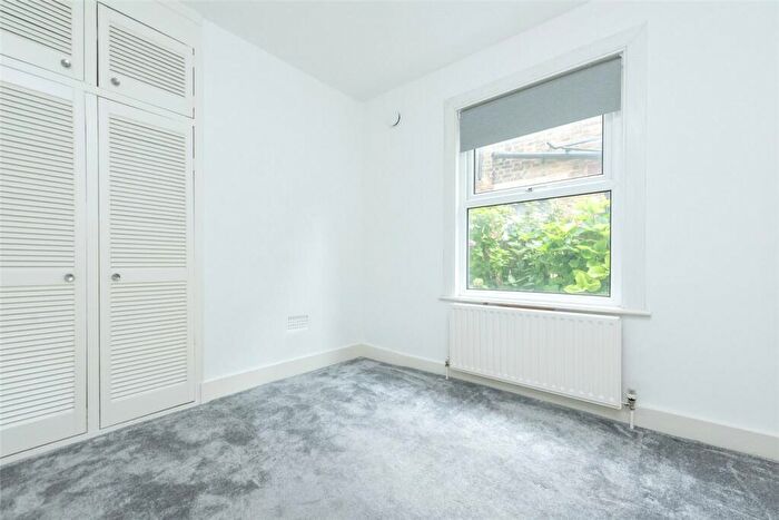 2 Bedroom Apartment To Rent In St Johns Avenue, London, NW10