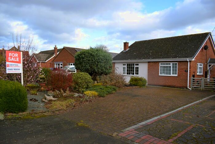 2 Bedroom Bungalow For Sale In Station Road, Grasby, DN38