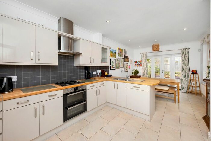 3 Bedroom End Of Terrace House For Sale In Rock Robin Row, Station Hill, Wadhurst, TN5