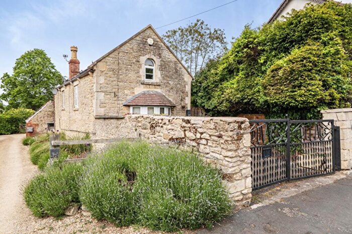2 Bedroom Coach House For Sale In High Street, Rode, Frome, BA11