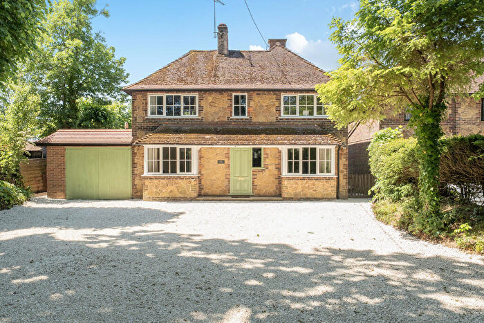 3 Bedroom Detached House For Sale In Storrington - Leafy Lane, RH20