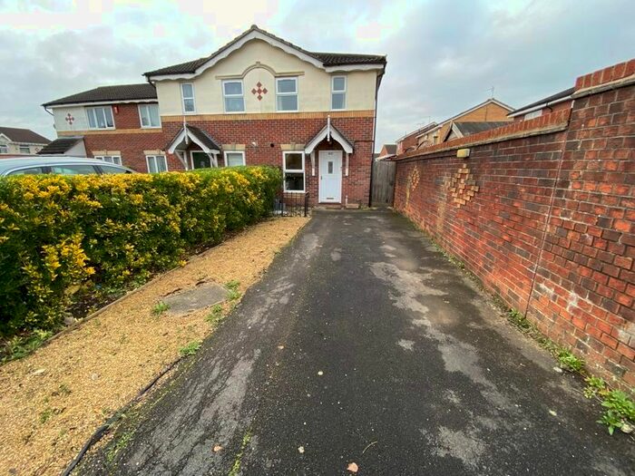 2 Bedroom End Of Terrace House To Rent In Linden Drive, Bradley Stoke, Bristol, BS32