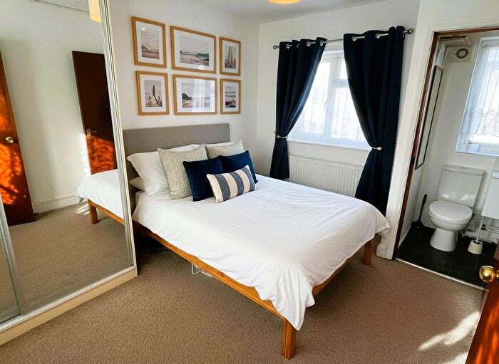 1 Bedroom Maisonette To Rent In Sycamore Avenue, London, W5