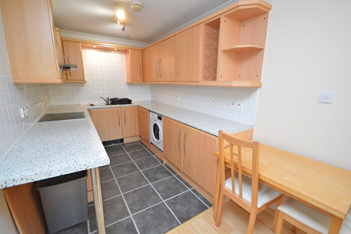 2 Bedroom Flat For Sale In Heaton Gardens, Heaton Moor Road, Heaton Moor, SK4