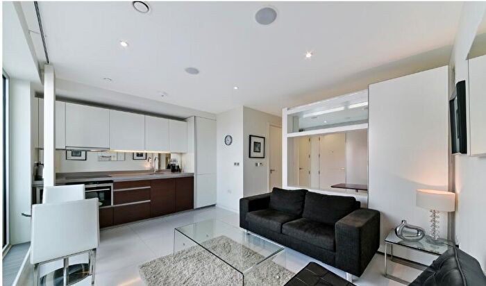 Apartment To Rent In Baltimore Wharf, London, E14