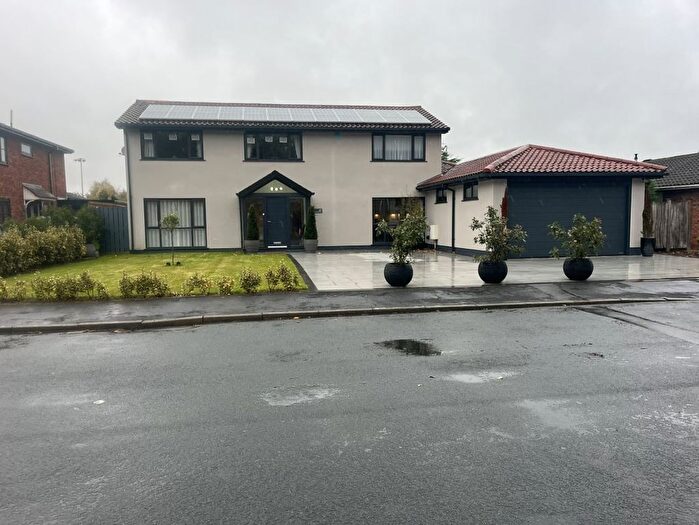 3 Bedroom Detached House For Sale In Hall Park Drive, Lytham St. Annes, FY8