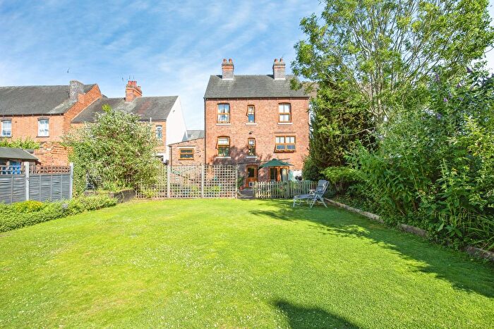 5 Bedroom Semi-detached House For Sale In Stafford Street, Atherstone, CV9