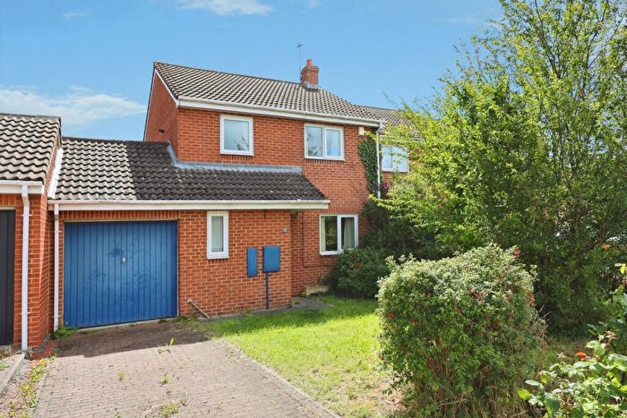 3 Bedroom Semi Detached House For Sale In Heatherburn Court, Newton Aycliffe, DL5