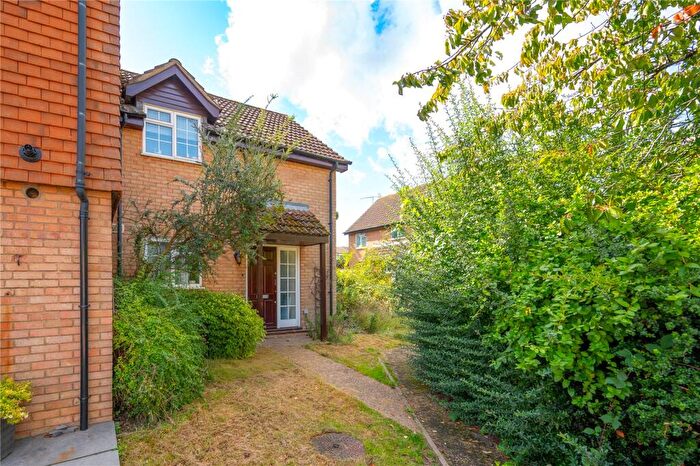 2 Bedroom End Of Terrace House To Rent In Wilstone Drive, St. Albans, Hertfordshire, AL4