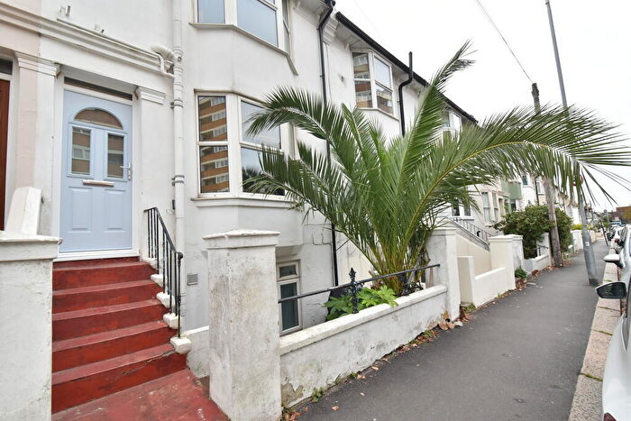 2 Bedroom Flat To Rent In Clarendon Road, Hove, BN3