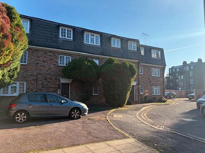 1 Bedroom Flat To Rent In Beechwood Mews, Edmonton, N9