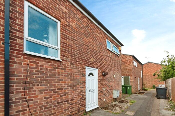 3 Bedroom Terraced House For Sale In Bardwell Close, Basingstoke, Hampshire, RG22