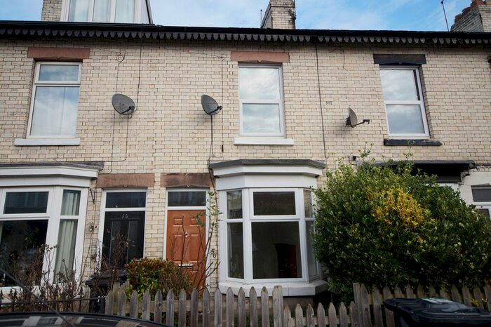 3 Bedroom Terraced House To Rent In Chatsworth Place, Harrogate, HG1