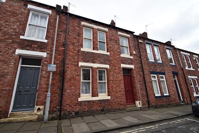 6 Bedroom House To Rent In East Atherton Street -, DH1
