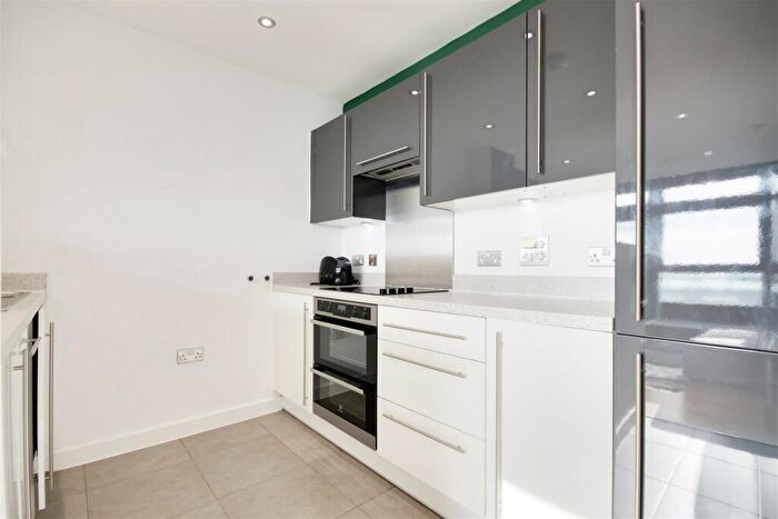 1 Bedroom Flat To Rent In Pinnacle House, Southbury Road, EN1