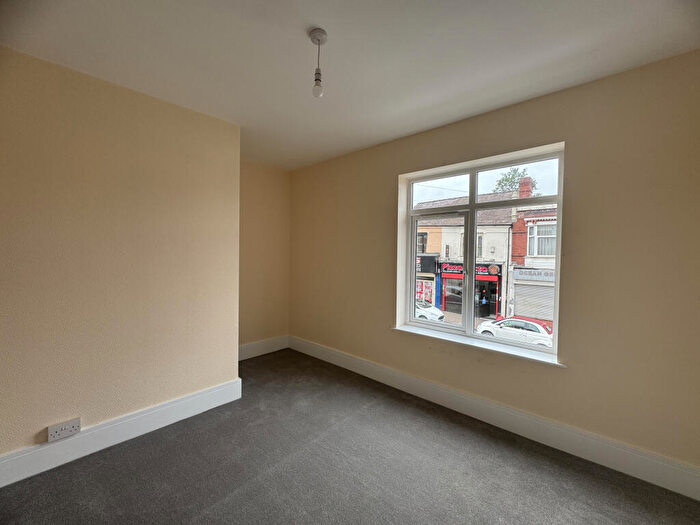 1 Bedroom Flat To Rent In Flat Above, Halesowen Road, Netherton, Dudley, West Midlands, DY2