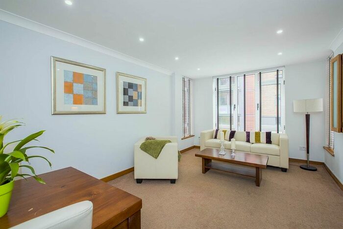 1 Bedroom Flat To Rent In Vestry Court, Monck Street, Westminster, London, SW1P