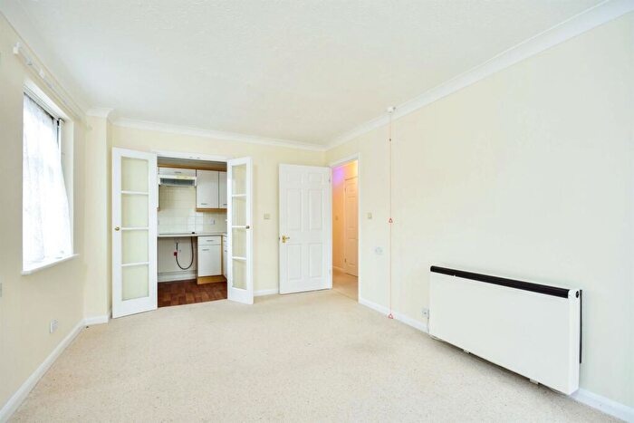 1 Bedroom Retirement Property To Rent In Deans Mill Court, The Causeway, Canterbury, CT1